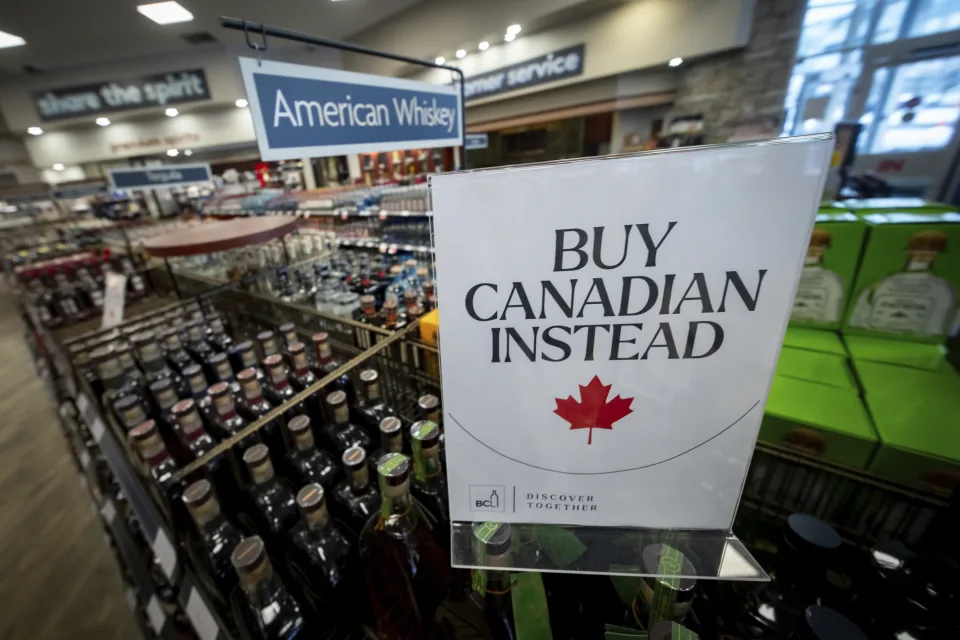 温哥华的一家酒类商店将最畅销的美国制造产品从货架上撤下