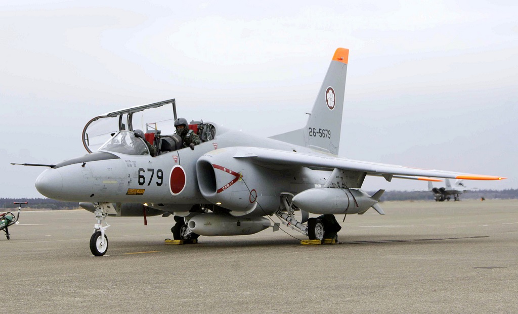 日本航空自卫队T4练习机