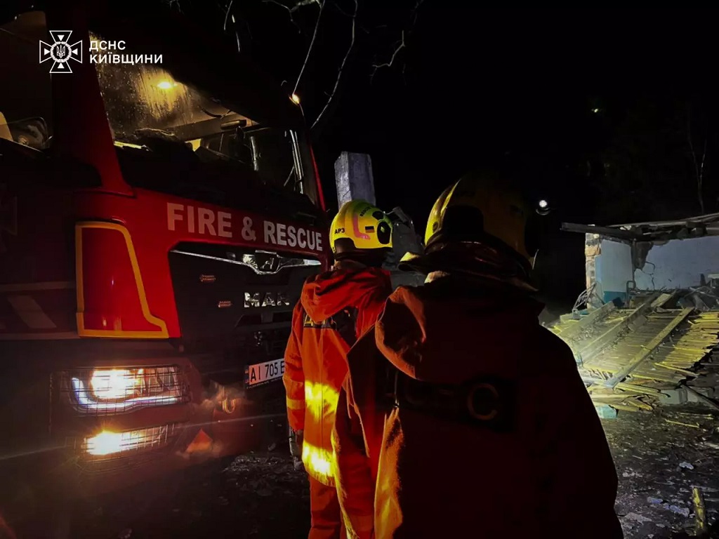 俄罗斯对乌克兰首都基辅发动大规模袭击，击中住宅建筑和能源基础设施