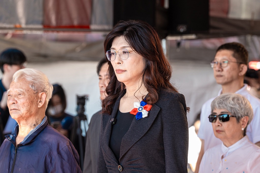 中国国民党主席郑丽文出席“台湾地区政治受难人互助会”主办的白色恐怖秋祭追思大会