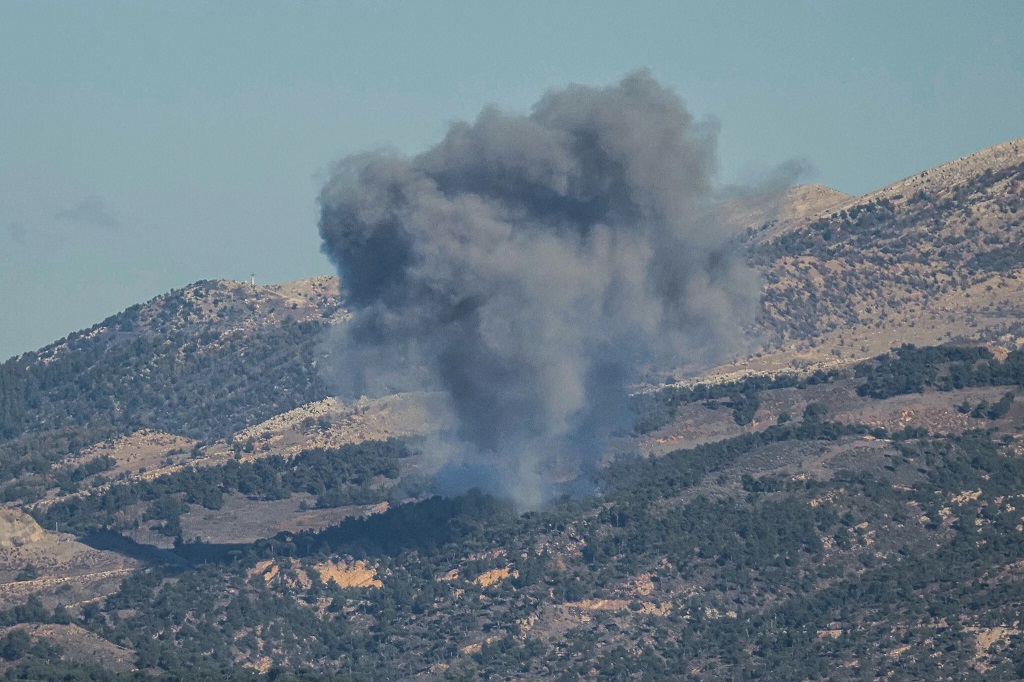 以色列空袭黎巴嫩南部村庄卡特拉尼郊区
