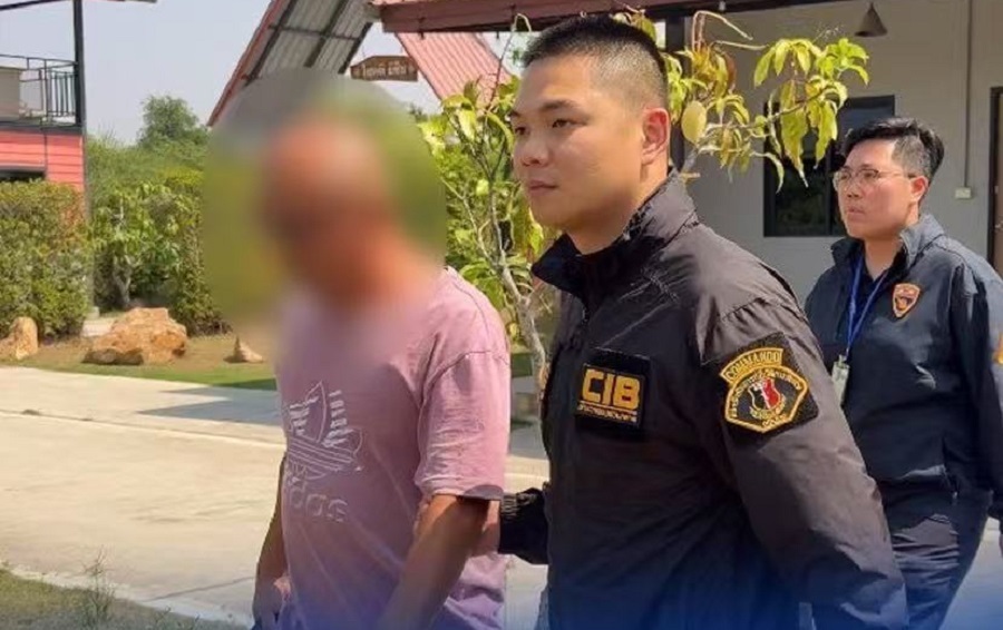 泰国中央调查局与移民局在芭堤雅逮捕一名涉嫌组织地下赌博的49岁中国籍男子