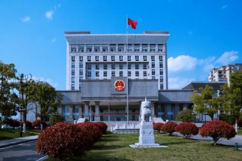 四川省甘孜藏族自治州巴塘县人民法院