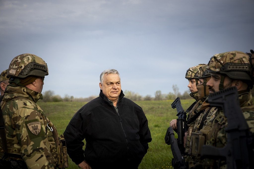 匈牙利总理维克托·欧尔班（Viktor Orbán）视察了基什孔多罗兹曼土耳其溪的加强军事防御措施